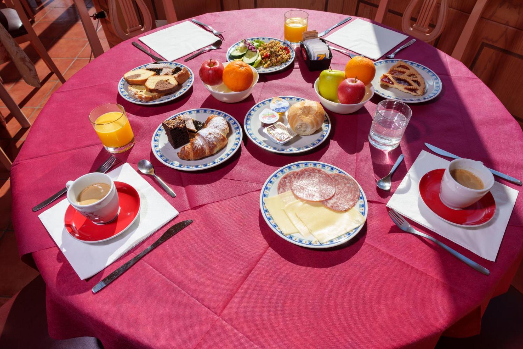 Hotel Villa Strassoldo "Ex Attianese Hotel Restaurant" Червиняно дел Фриули Екстериор снимка